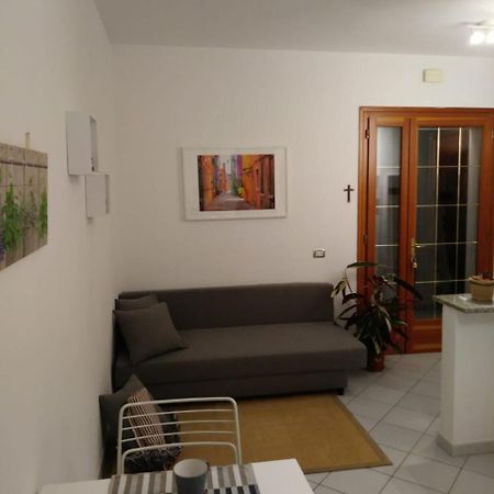 Apartmán Angy House Iolanda di Savoia Exteriér fotografie