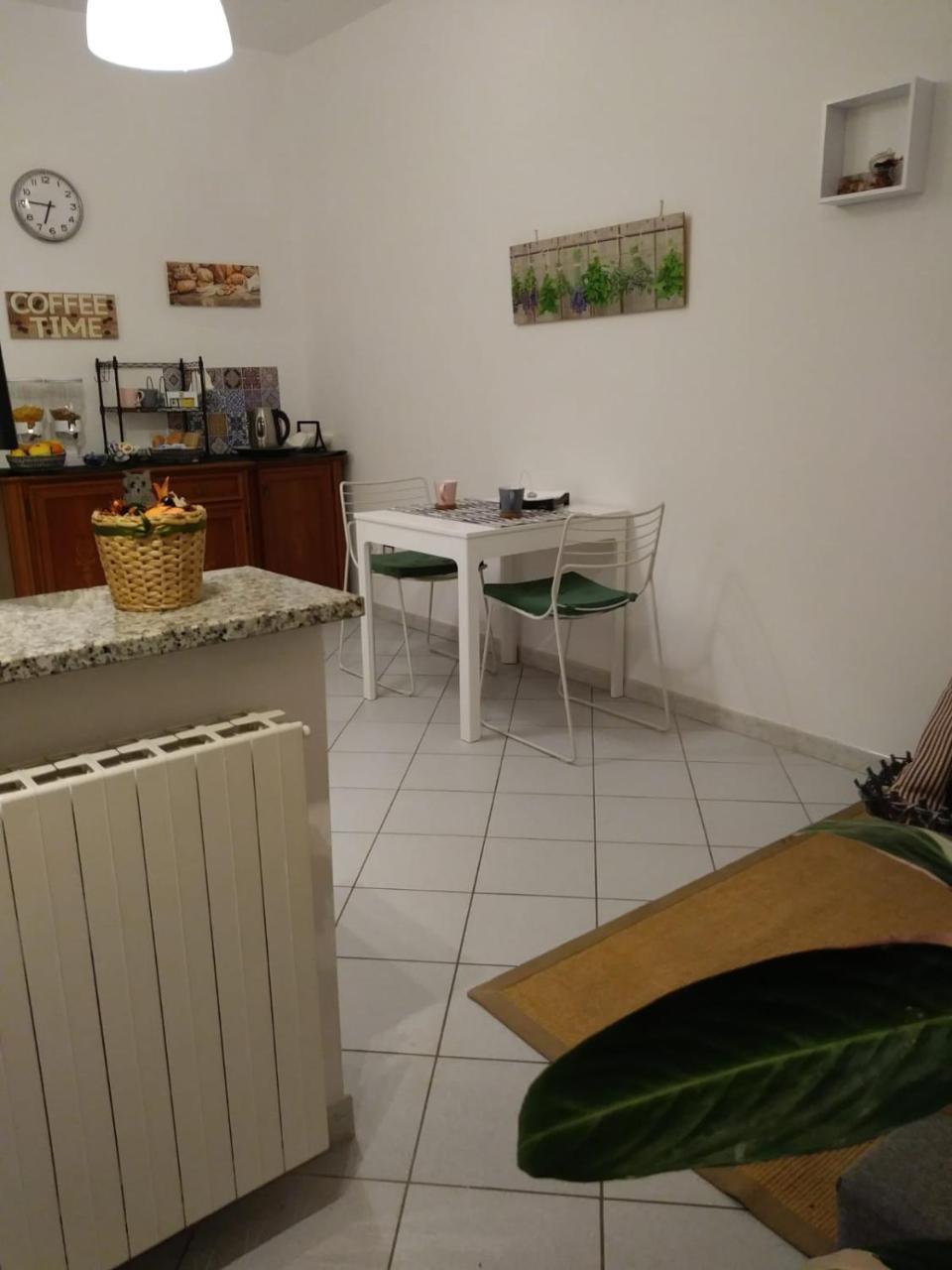 Apartmán Angy House Iolanda di Savoia Exteriér fotografie